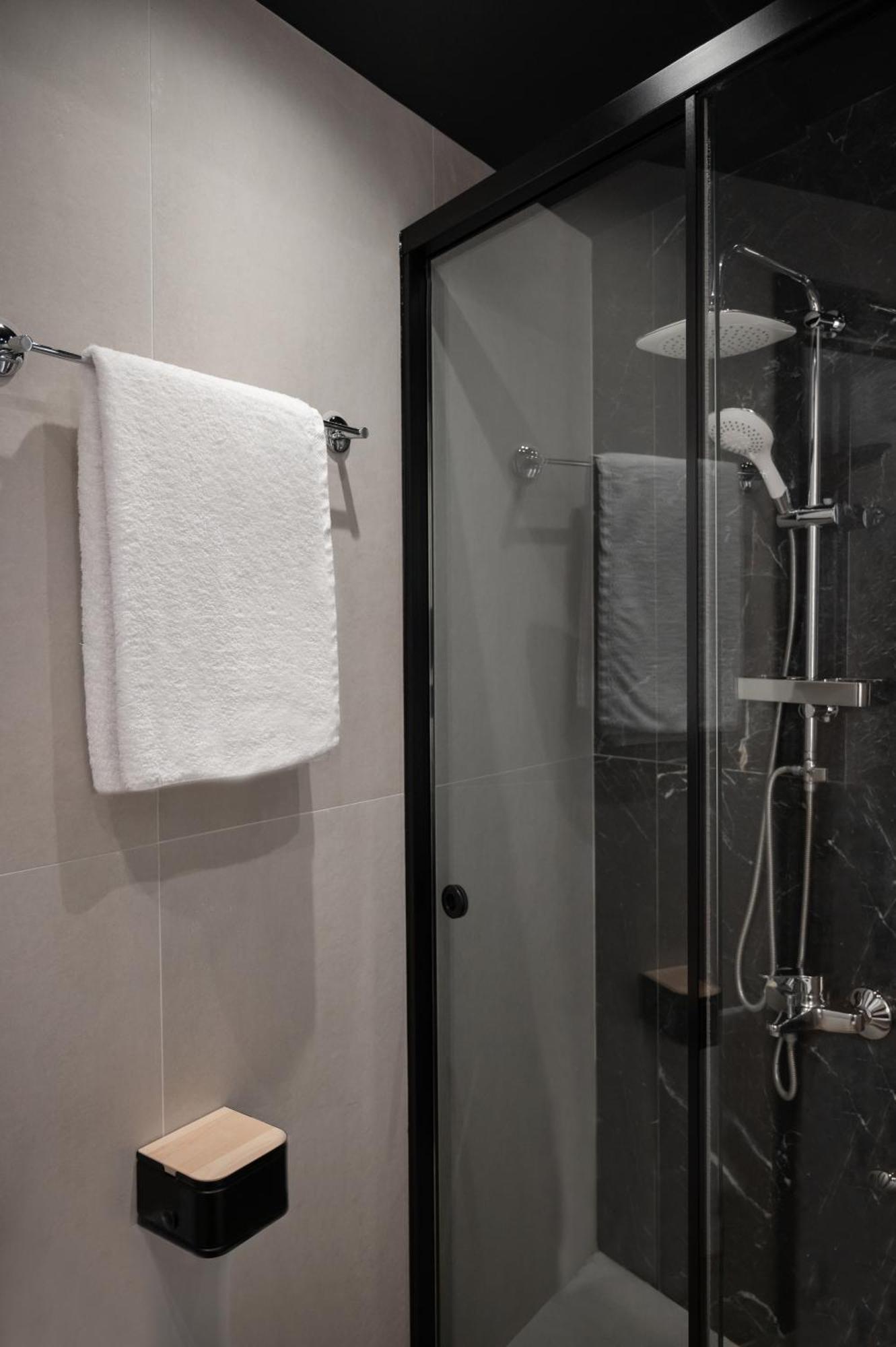 Alyvia Central Apartment 1 约阿尼纳 外观 照片